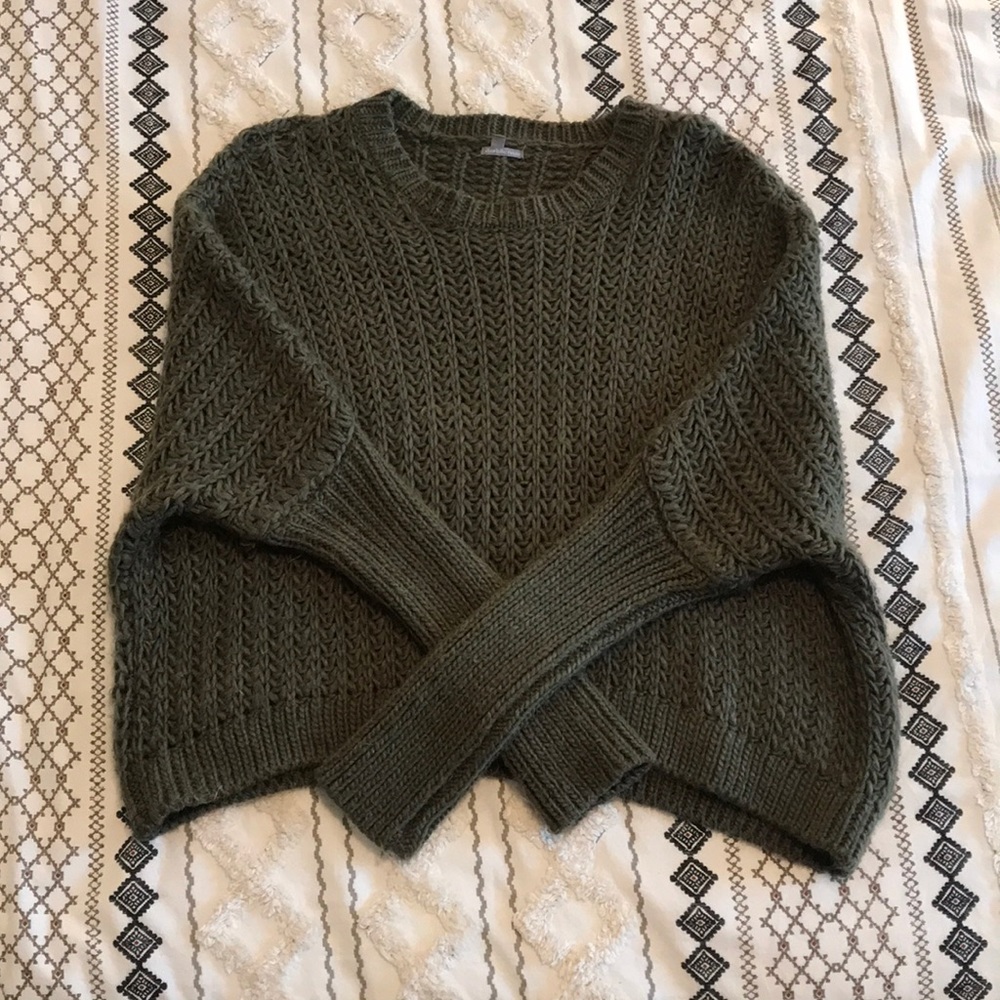 Charlotte Russe cropped olive green sweater